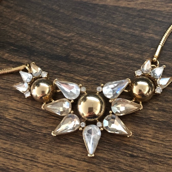 Trina Turk STARBURST PLUNGE NECKLACE - Picture 4 of 6